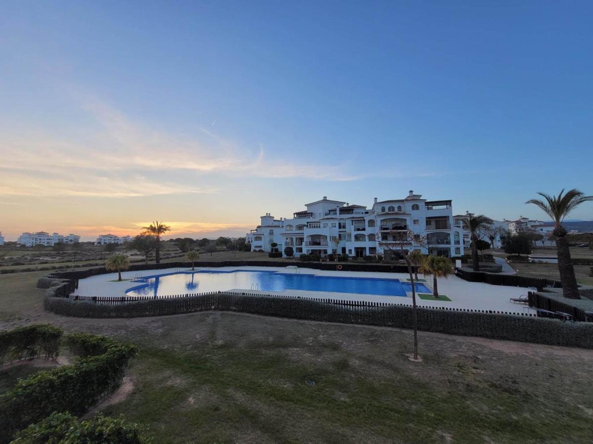 Belle Vue Sur La Piscine Apartment Sucina Exterior photo